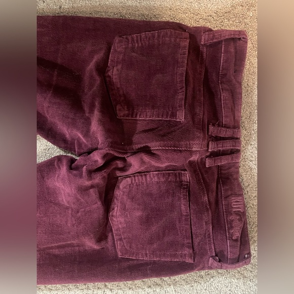 Kut from the Kloth Farrah Baby Bootcut Burgundy/Maroon Corduroy Pants - Picture 4 of 7
